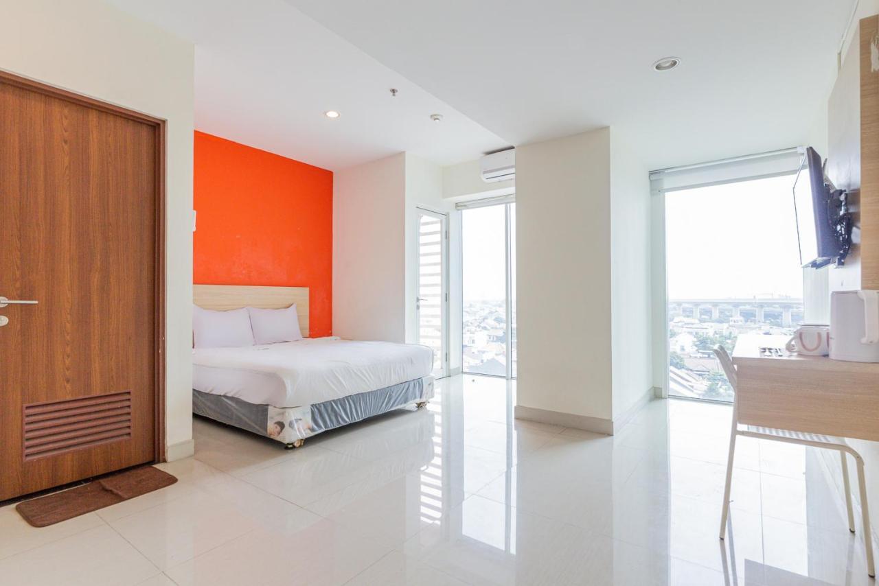 Apartemen Redliving Grand Kamala Lagoon - 911 Tower Barclay South With Netflix